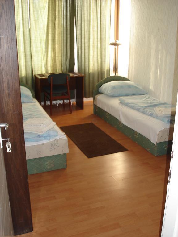 Eszterhazy Karoly Egyetem Hotel Eger Exterior foto